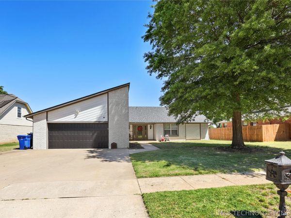800 W Albuquerque Street , Broken Arrow, OK 74011
