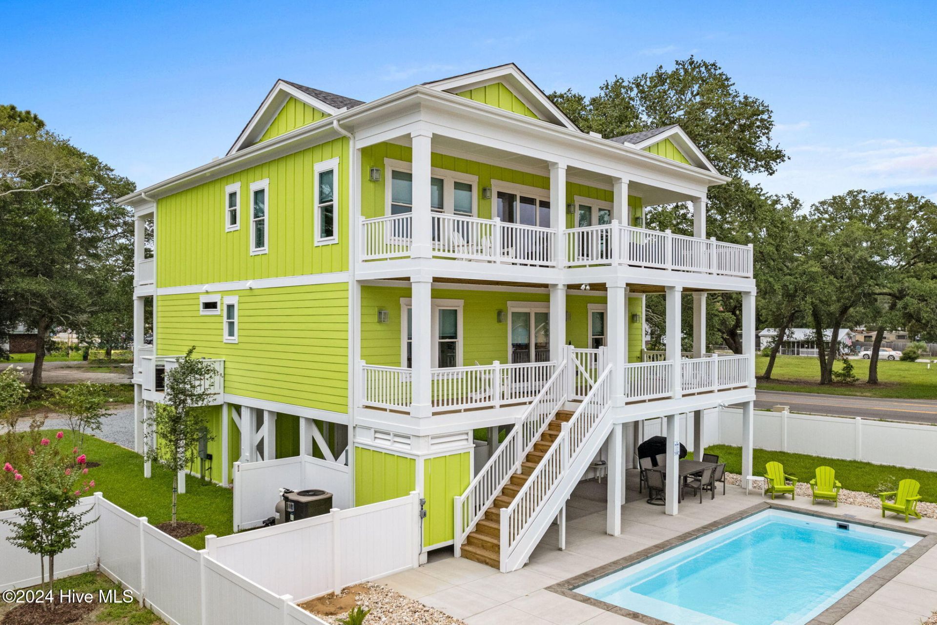 96 SE 66th Street , Oak Island, NC 28465