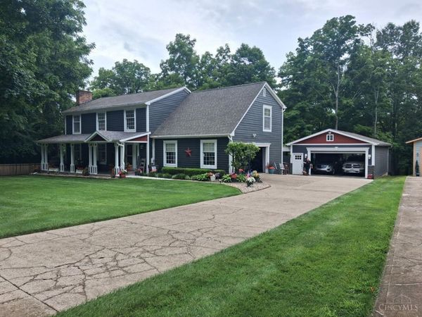 4455 Burnham Woods Drive, Franklin, OH 45005