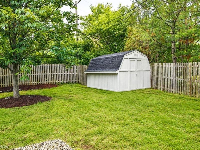 25445 Randolph Road, Bedford Heights, OH 44146 Photo 22