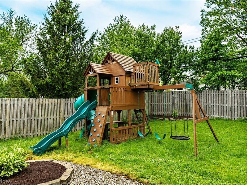 25445 Randolph Road, Bedford Heights, OH 44146 Photo 25