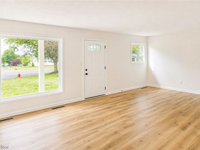 25445 Randolph Road, Bedford Heights, OH 44146 Photo 3