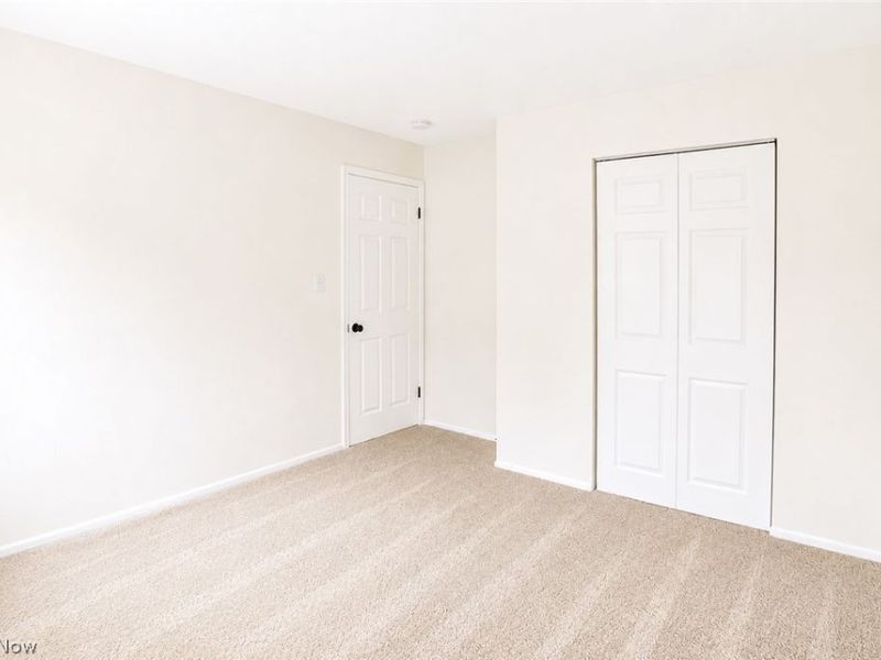 25445 Randolph Road, Bedford Heights, OH 44146 Photo 9