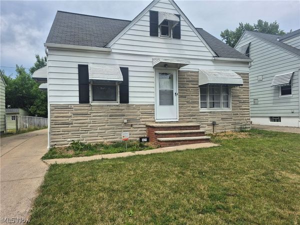 14211 Tabor Avenue , Maple Heights, OH 44137