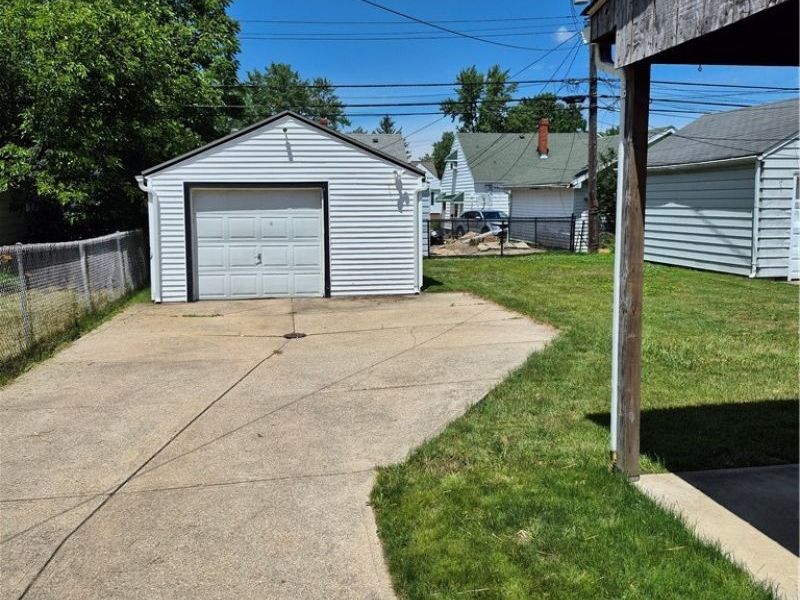 14211 Tabor Avenue, Maple Heights, OH 44137 Photo 5