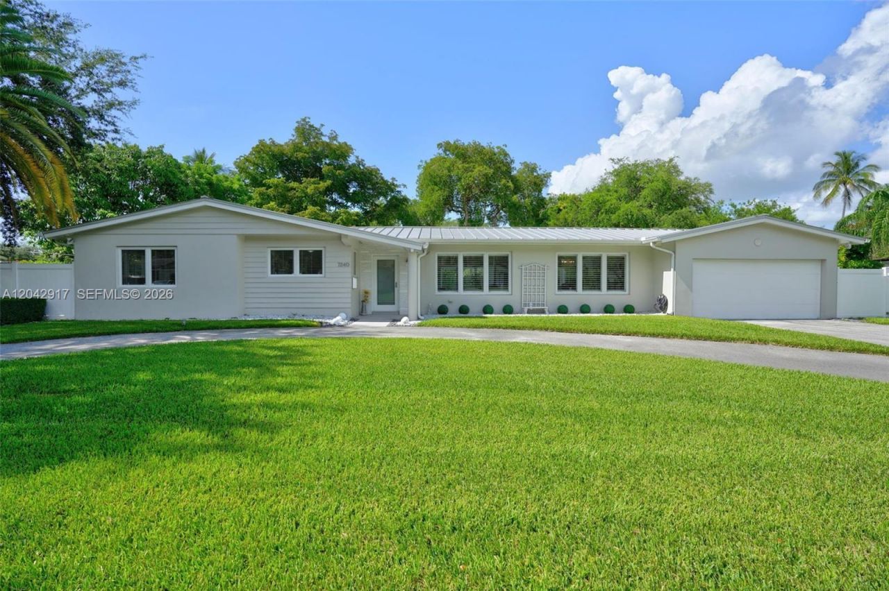 7240 SW 131st St, Pinecrest, FL 33156 Photo
