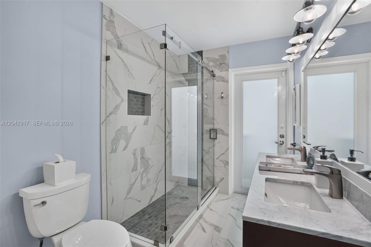 7240 SW 131st St, Pinecrest, FL 33156 Photo