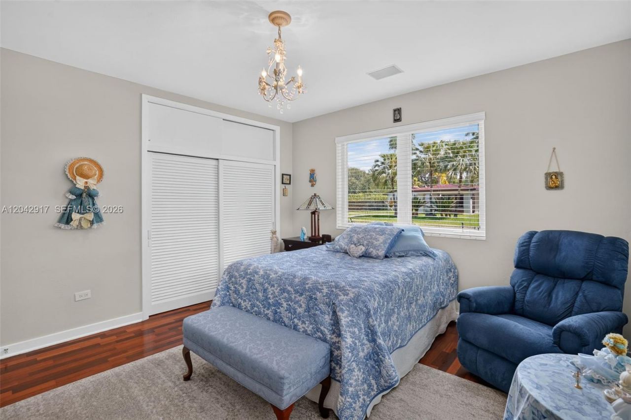 7240 SW 131st St, Pinecrest, FL 33156 Photo