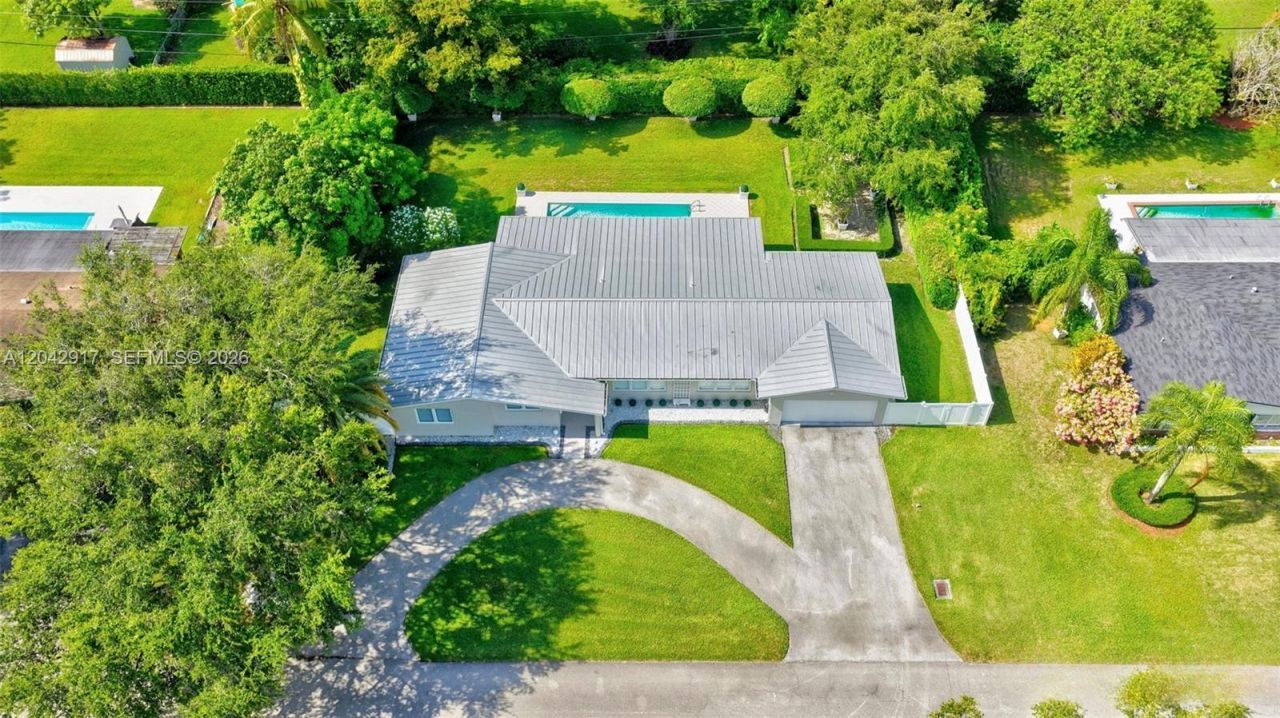 7240 SW 131st St, Pinecrest, FL 33156 Photo