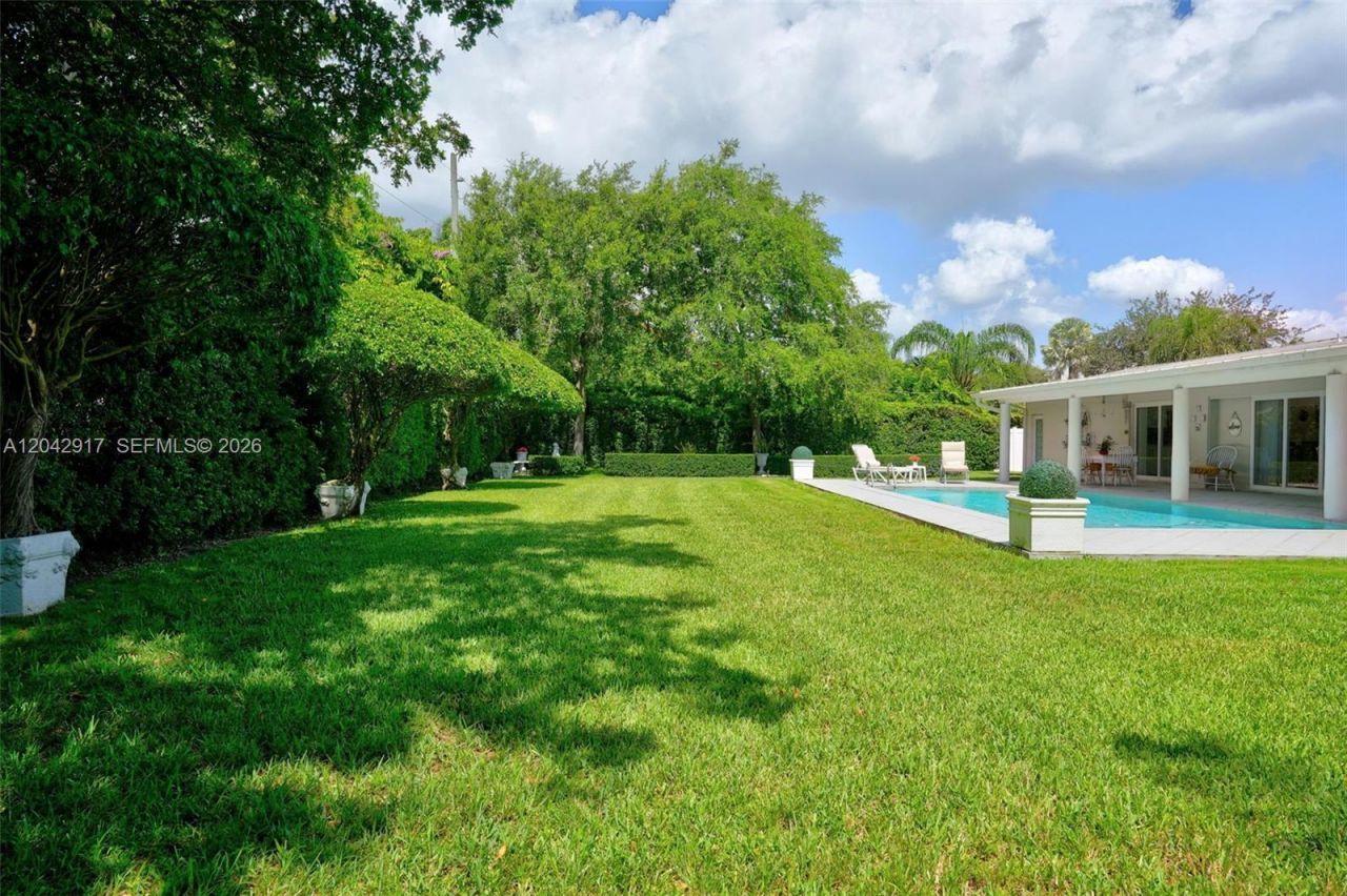7240 SW 131st St, Pinecrest, FL 33156 Photo