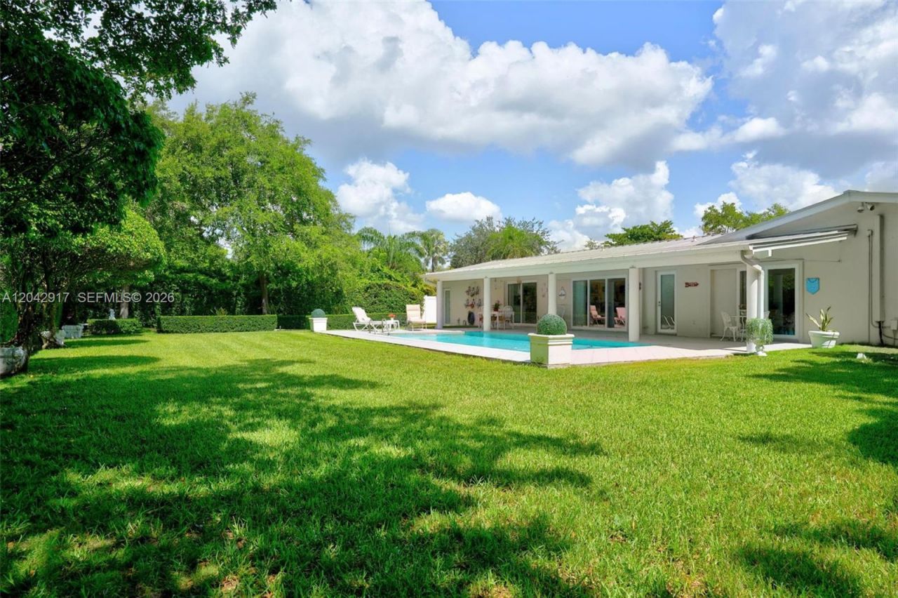 7240 SW 131st St, Pinecrest, FL 33156 Photo