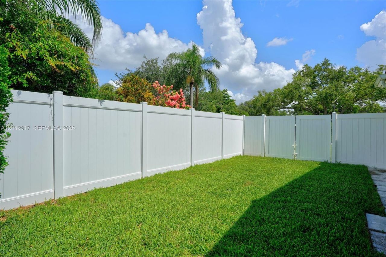 7240 SW 131st St, Pinecrest, FL 33156 Photo