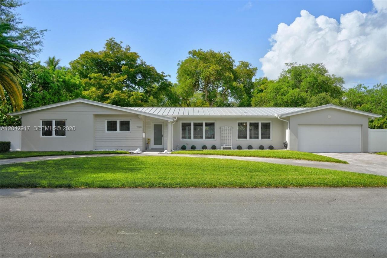 7240 SW 131st St, Pinecrest, FL 33156 Photo