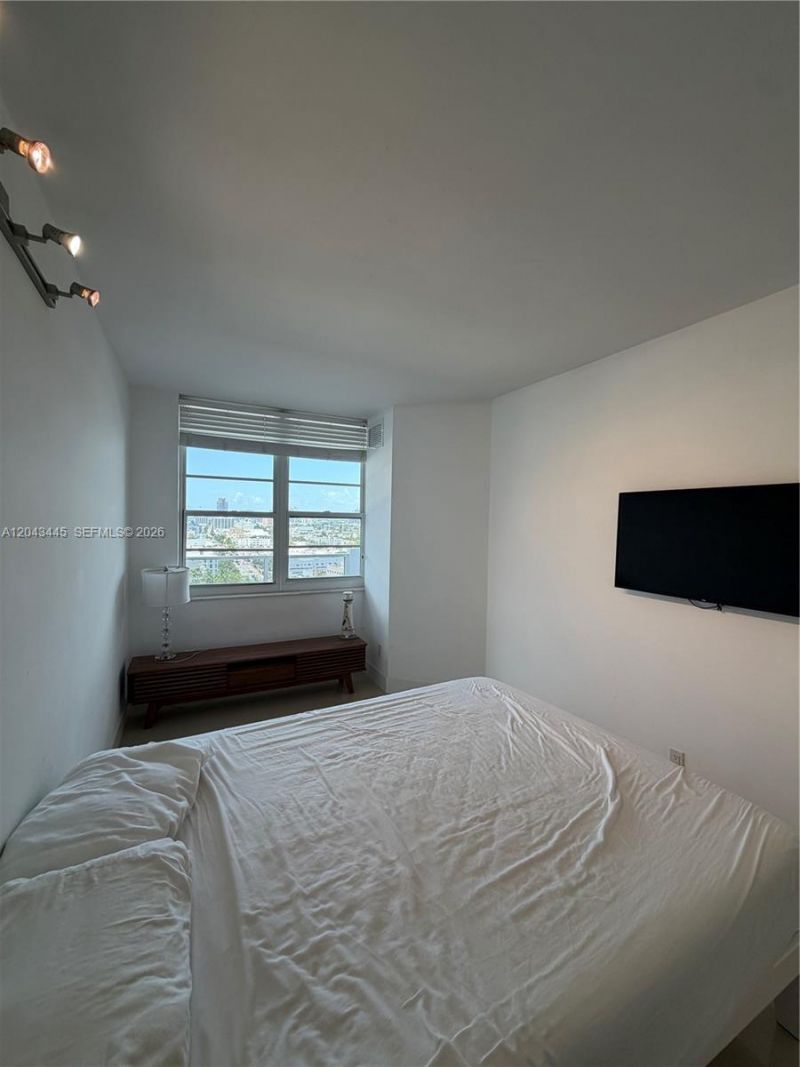 100 Lincoln Rd , Unit 1507, Miami Beach, FL 33139 Photo