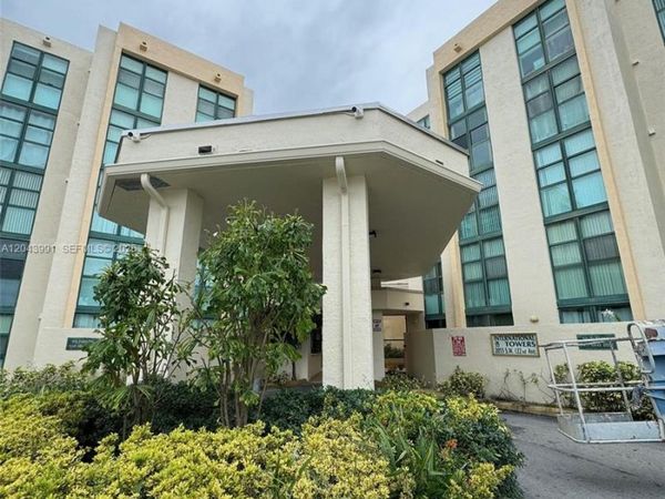 2055 SW 122nd Ave , Unit 327, Miami, FL 33175