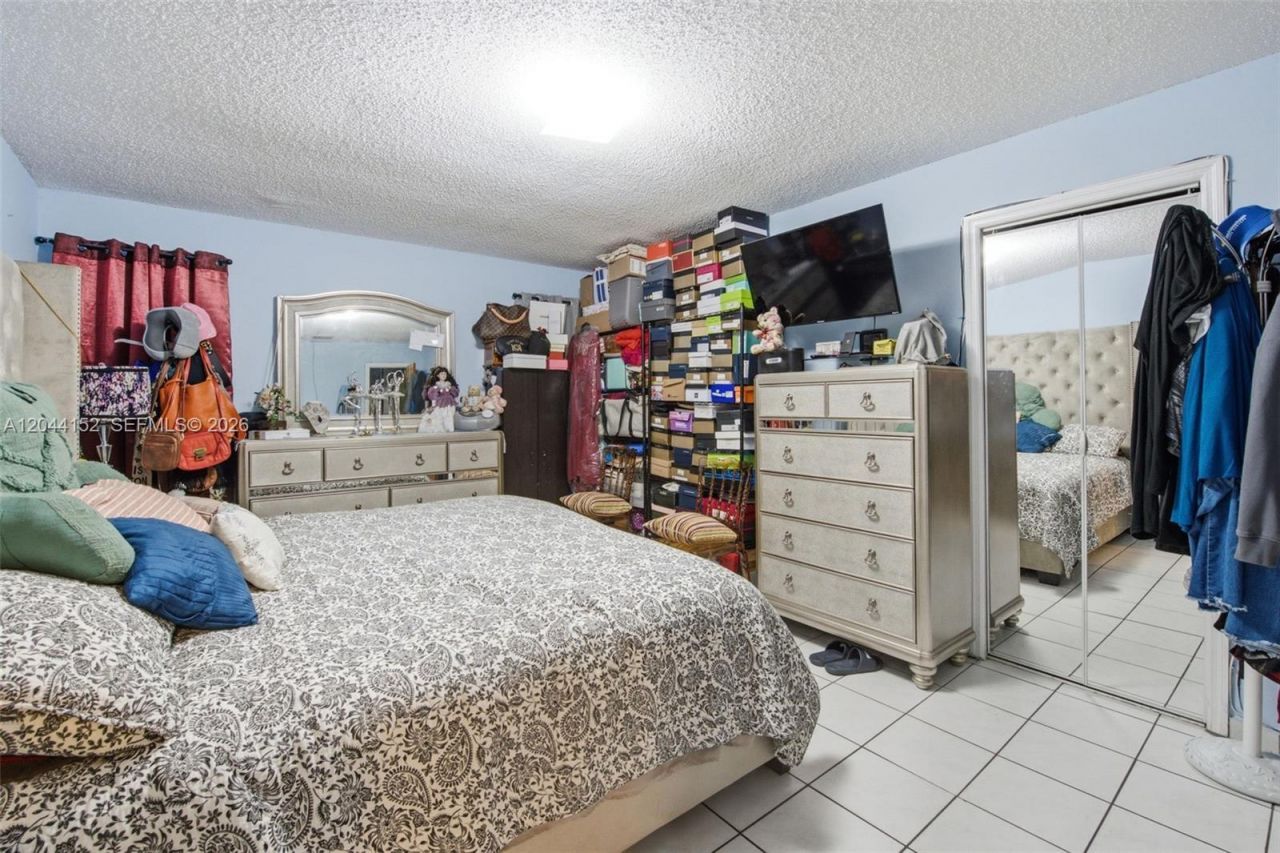 2801 SW 24th St , Miami, FL 33145 Photo