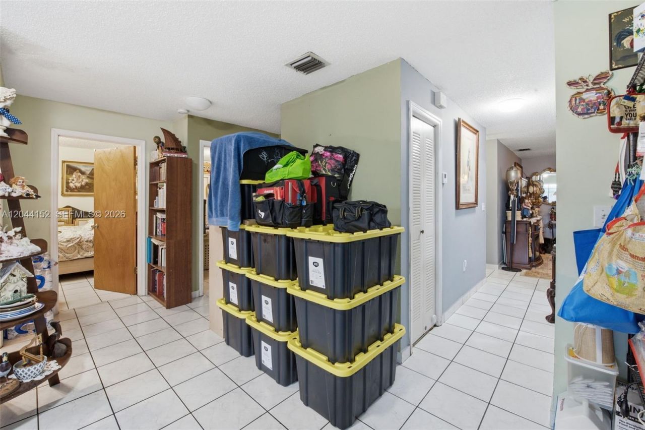 2801 SW 24th St , Miami, FL 33145 Photo