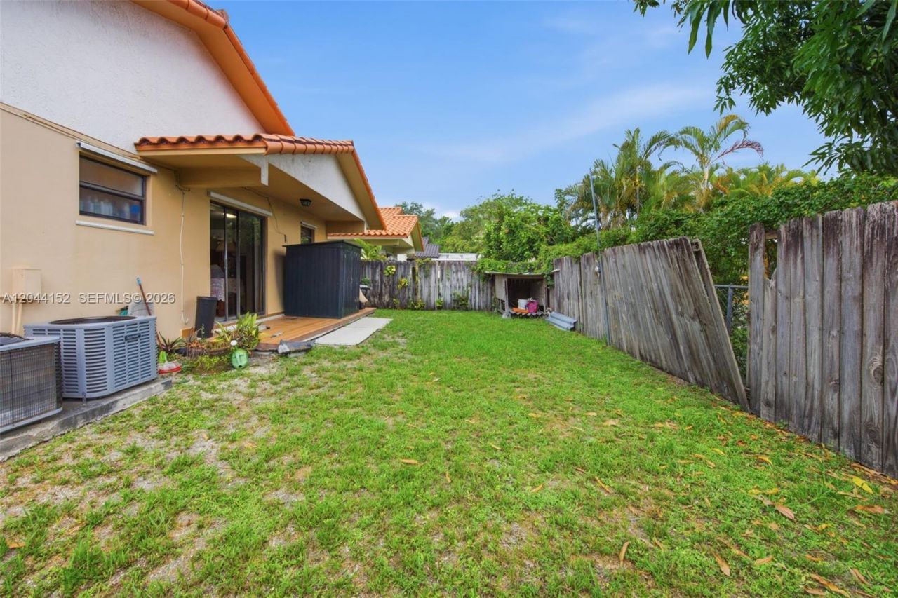 2801 SW 24th St , Miami, FL 33145 Photo