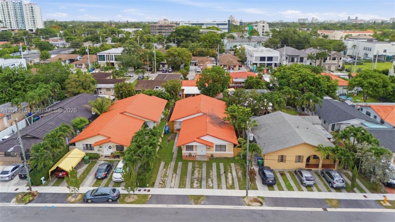 2801 SW 24th St , Miami, FL 33145 Photo
