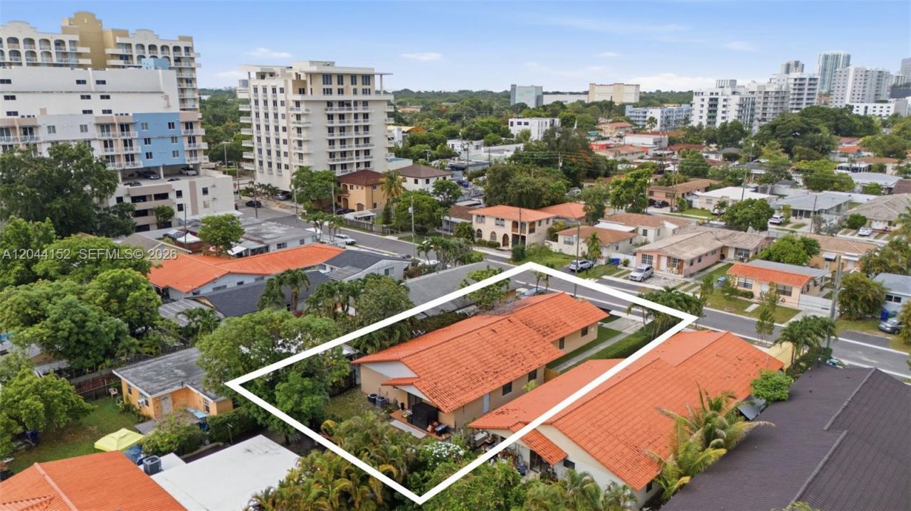 2801 SW 24th St , Miami, FL 33145 Photo