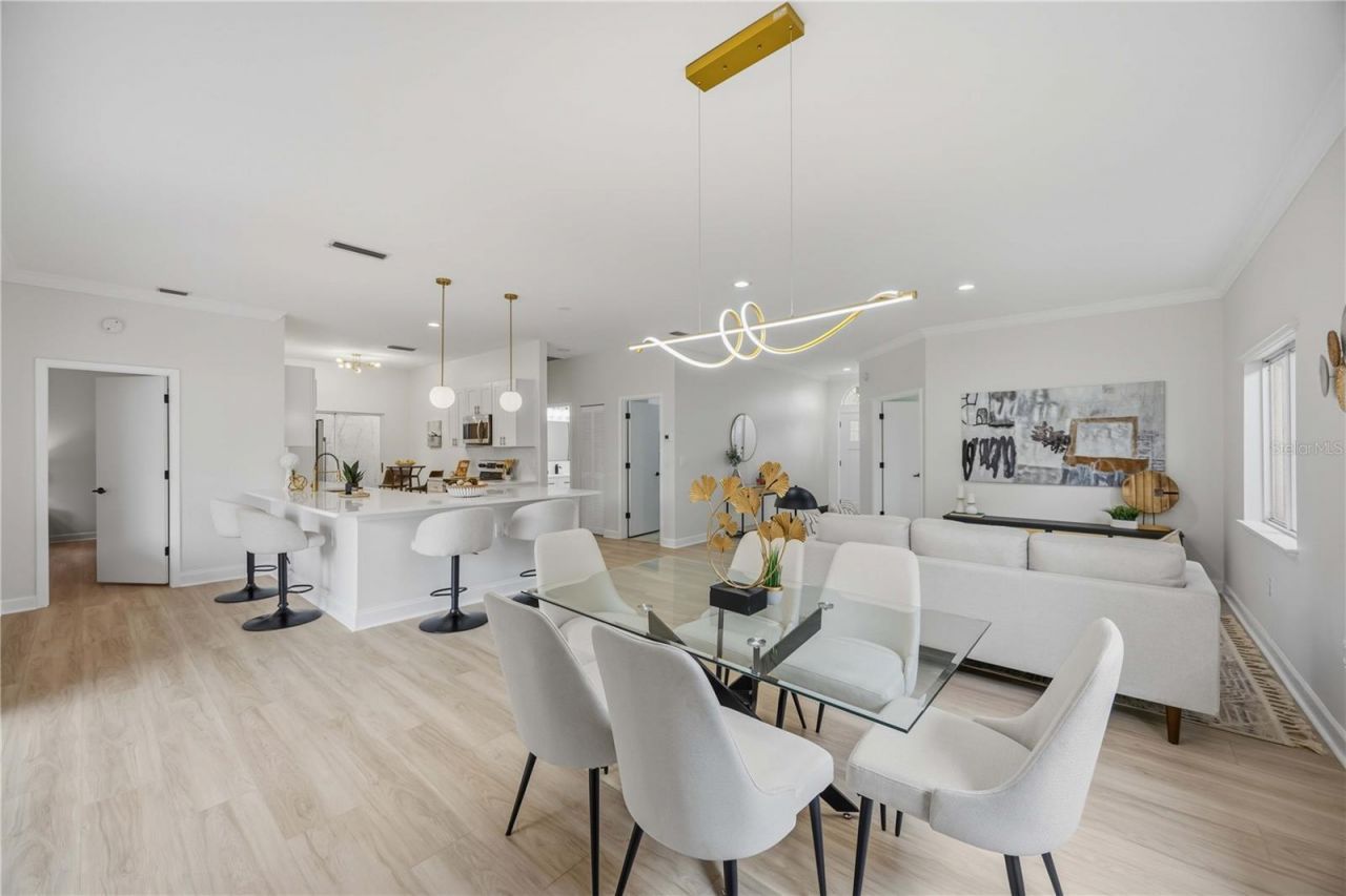 4320 Marcott Circle, Sarasota, FL 34233 Photo