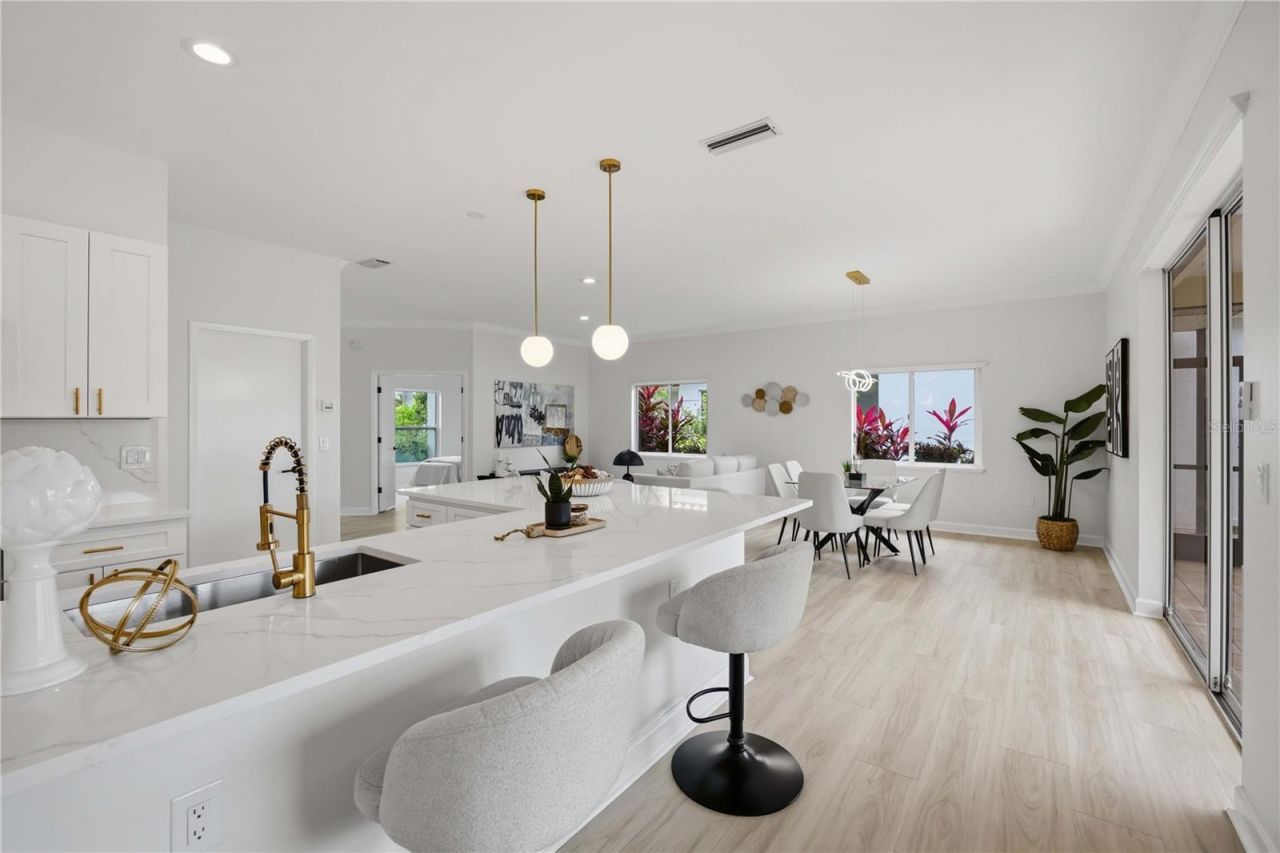 4320 Marcott Circle, Sarasota, FL 34233 Photo