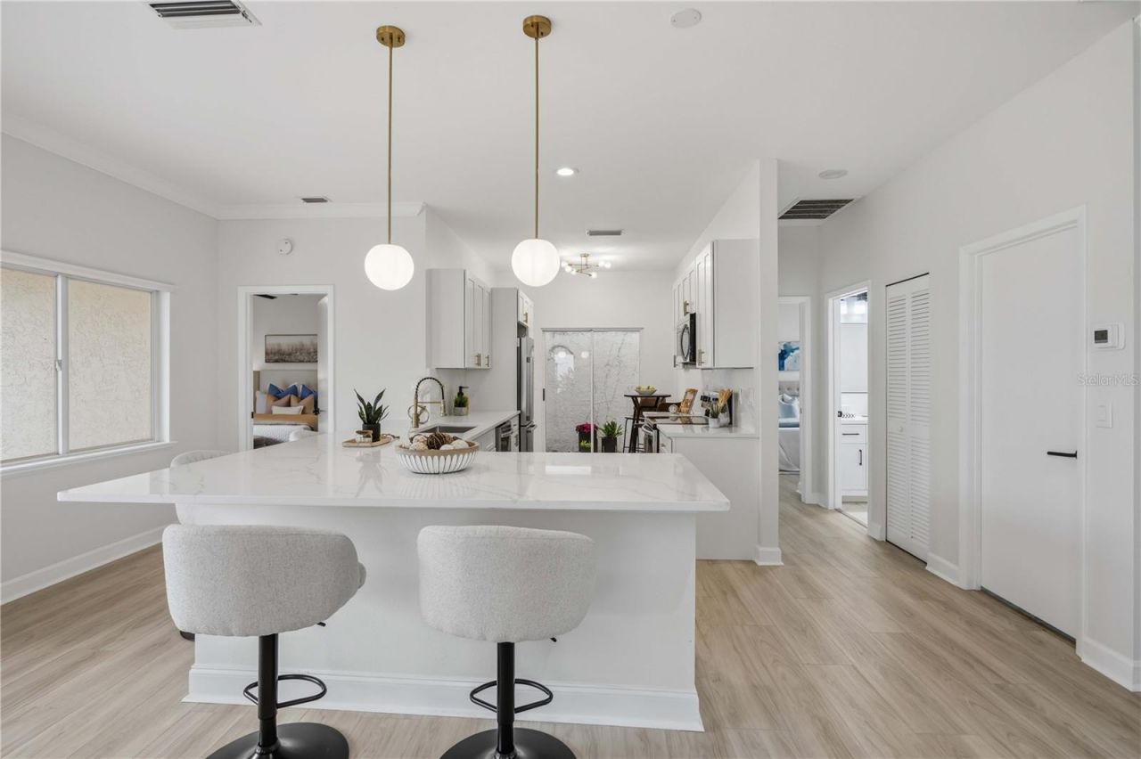 4320 Marcott Circle, Sarasota, FL 34233 Photo