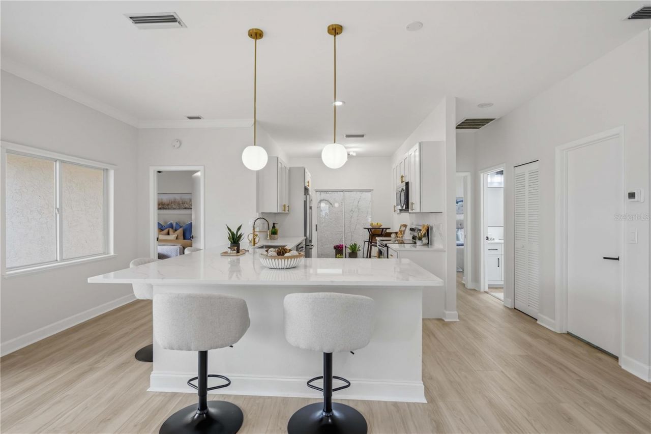 4320 Marcott Circle, Sarasota, FL 34233 Photo