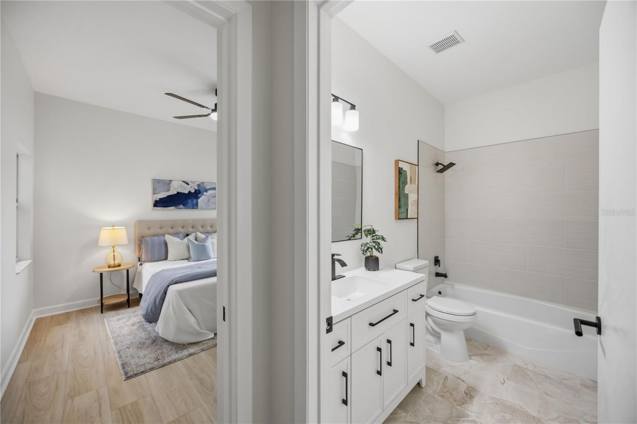 4320 Marcott Circle, Sarasota, FL 34233 Photo