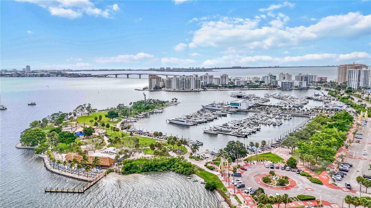 4320 Marcott Circle, Sarasota, FL 34233 Photo