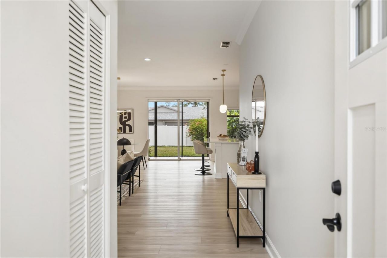 4320 Marcott Circle, Sarasota, FL 34233 Photo