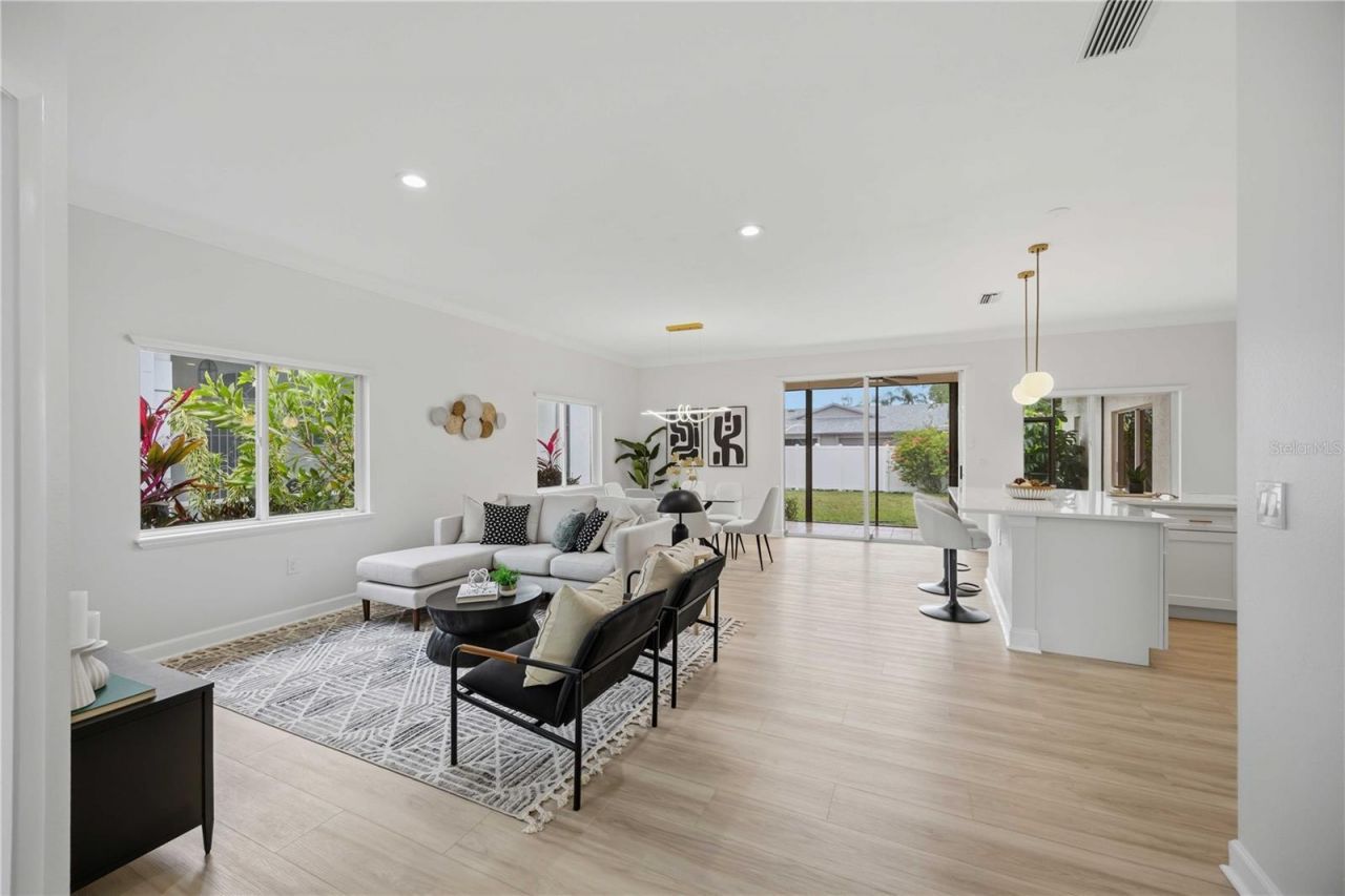 4320 Marcott Circle, Sarasota, FL 34233 Photo