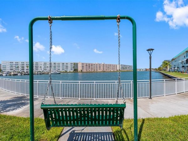 5940 30TH AVENUE S, Unit 301, ST PETERSBURG, FL 33707