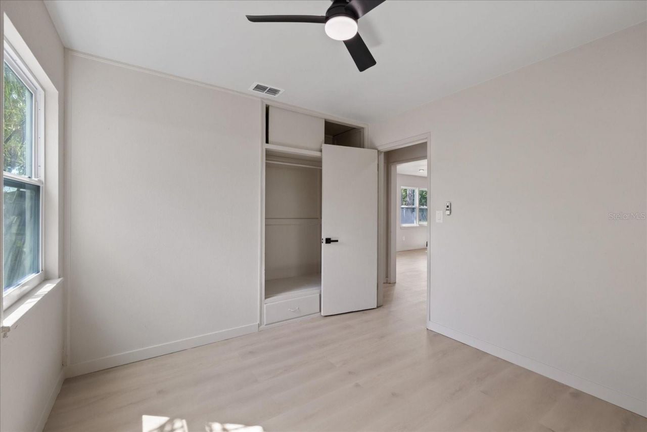 8211 Diagonal Road N, Saint Petersburg, FL 33702 Photo