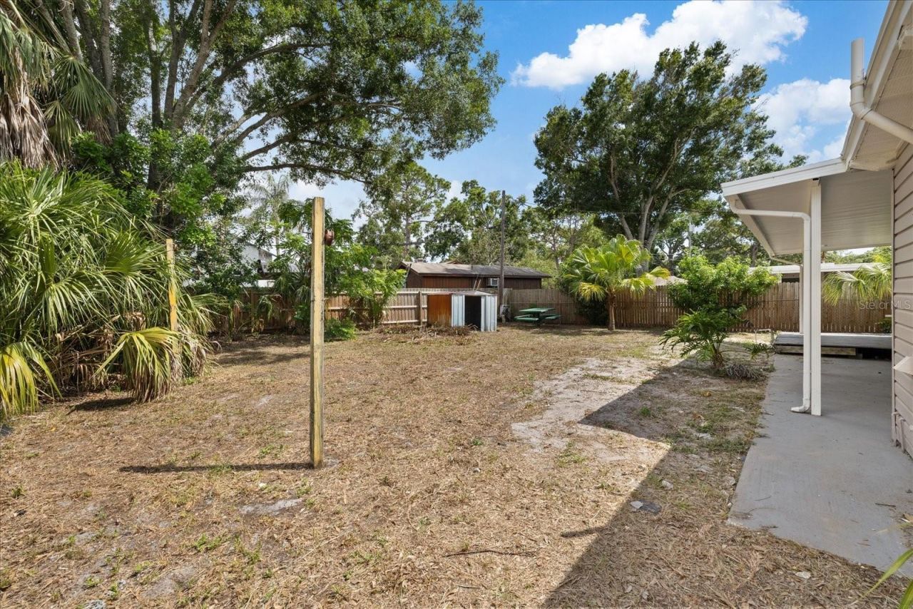8211 Diagonal Road N, Saint Petersburg, FL 33702 Photo