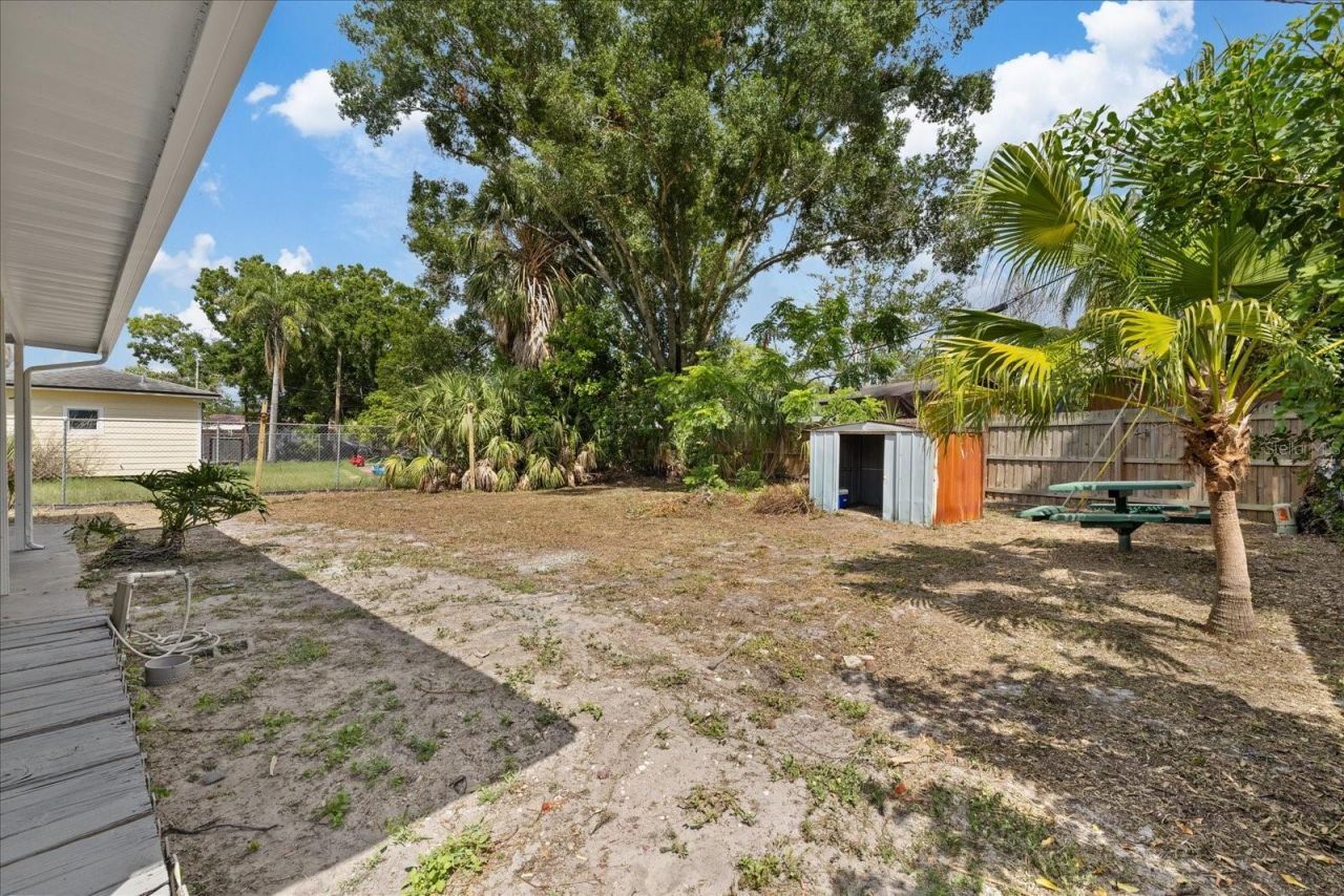 8211 Diagonal Road N, Saint Petersburg, FL 33702 Photo