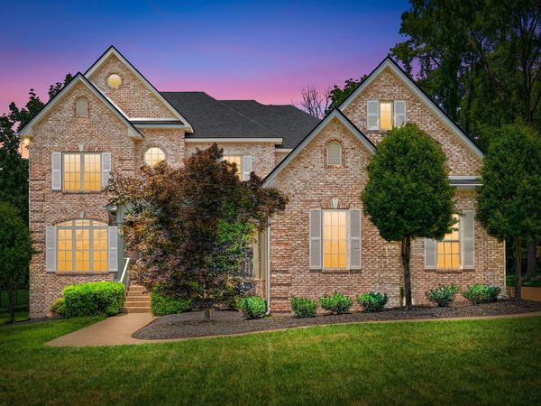 817 Salisbury Way , Clarksville, TN 37043