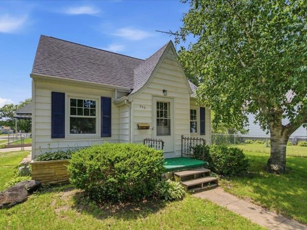 262 Cottage Grove Avenue, Waterloo, IA 50703