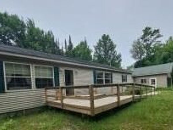 3417 M-67, Chatham, MI 49816