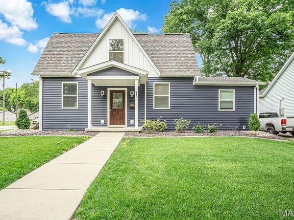 120 E 1st Street, Trenton, IL 62293