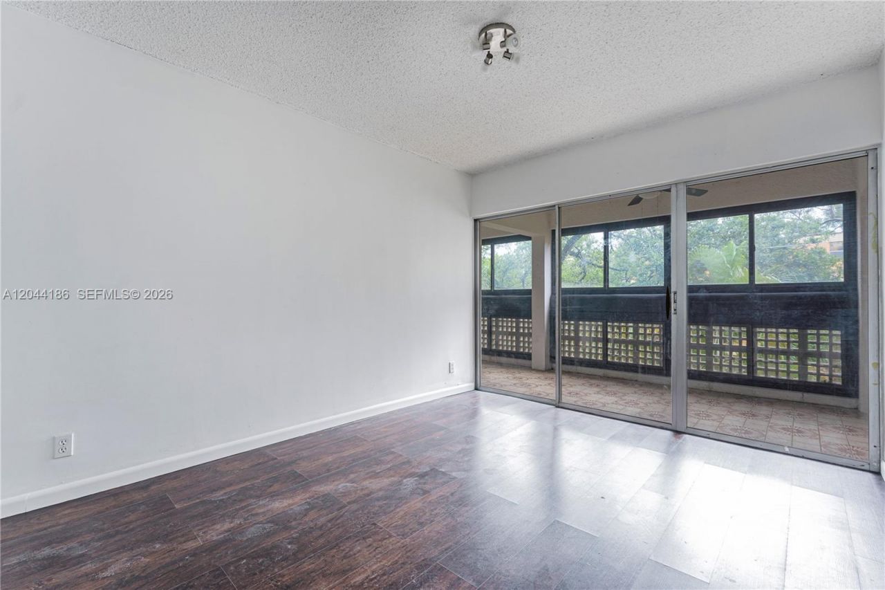 3301 Spanish Moss Ter, Unit 406, Lauderhill, FL 33319 Photo