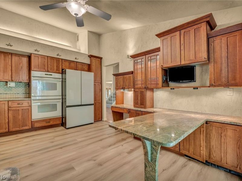 6845 Liberty Road, Solon, OH 44139 Photo 15