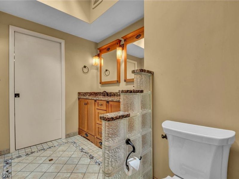 6845 Liberty Road, Solon, OH 44139 Photo 28