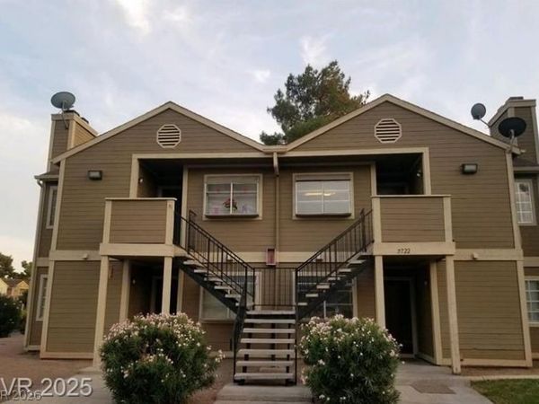 2722 Alicialynn Way , Unit B, Las Vegas, NV 89121
