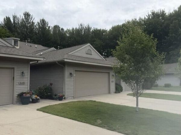 542 Tournament Circle, Muskegon, MI 49444