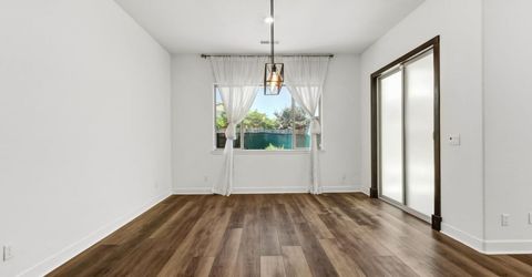 9875 Clyde Ingalsbe St, Elk Grove, CA 95624 Photo
