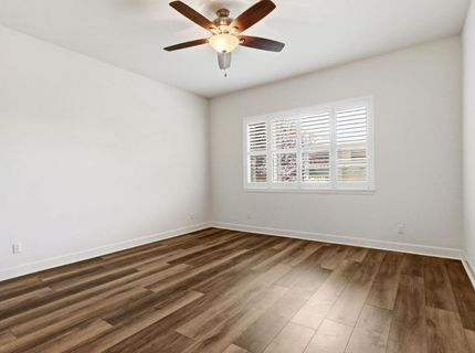 9875 Clyde Ingalsbe St, Elk Grove, CA 95624 Photo