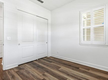 9875 Clyde Ingalsbe St, Elk Grove, CA 95624 Photo