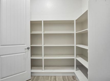 9875 Clyde Ingalsbe St, Elk Grove, CA 95624 Photo