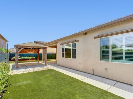 9875 Clyde Ingalsbe St, Elk Grove, CA 95624 Photo